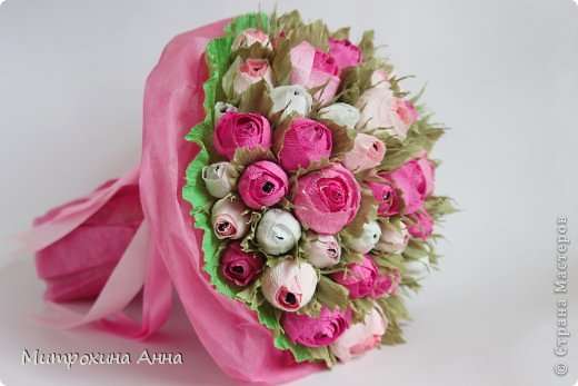 Букет английских роз из гофрированной бумаги