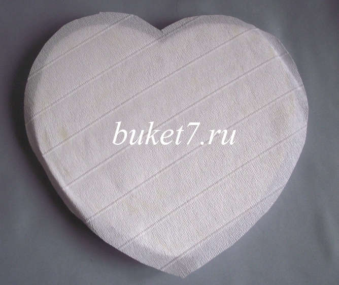 Сердце из конфет Фото МК Шаг 2