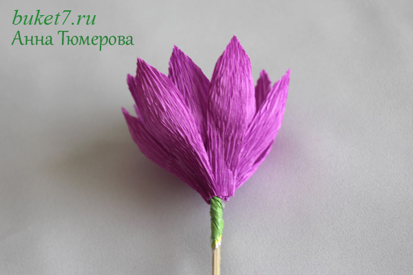 Цветок из конфет мк 11